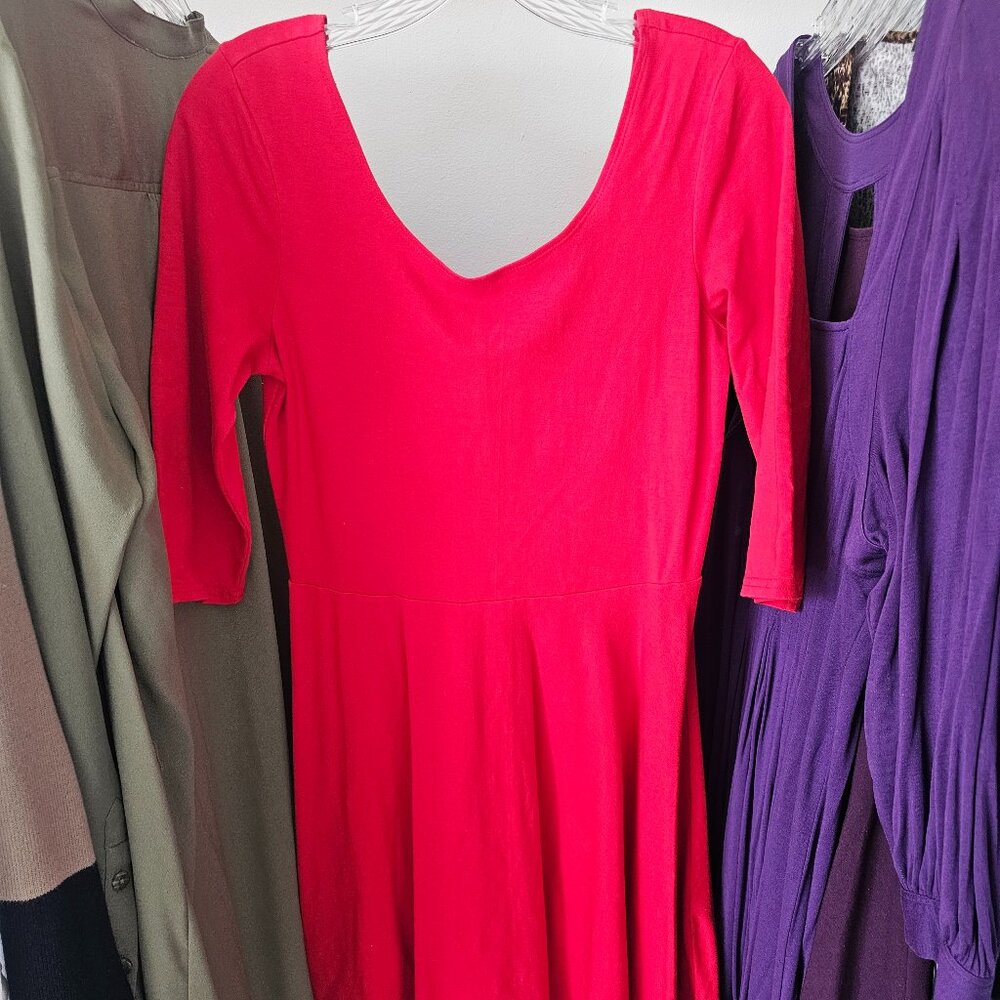 Express Junior Red Zip-Back Midi Dress (3/4 Sleeve)